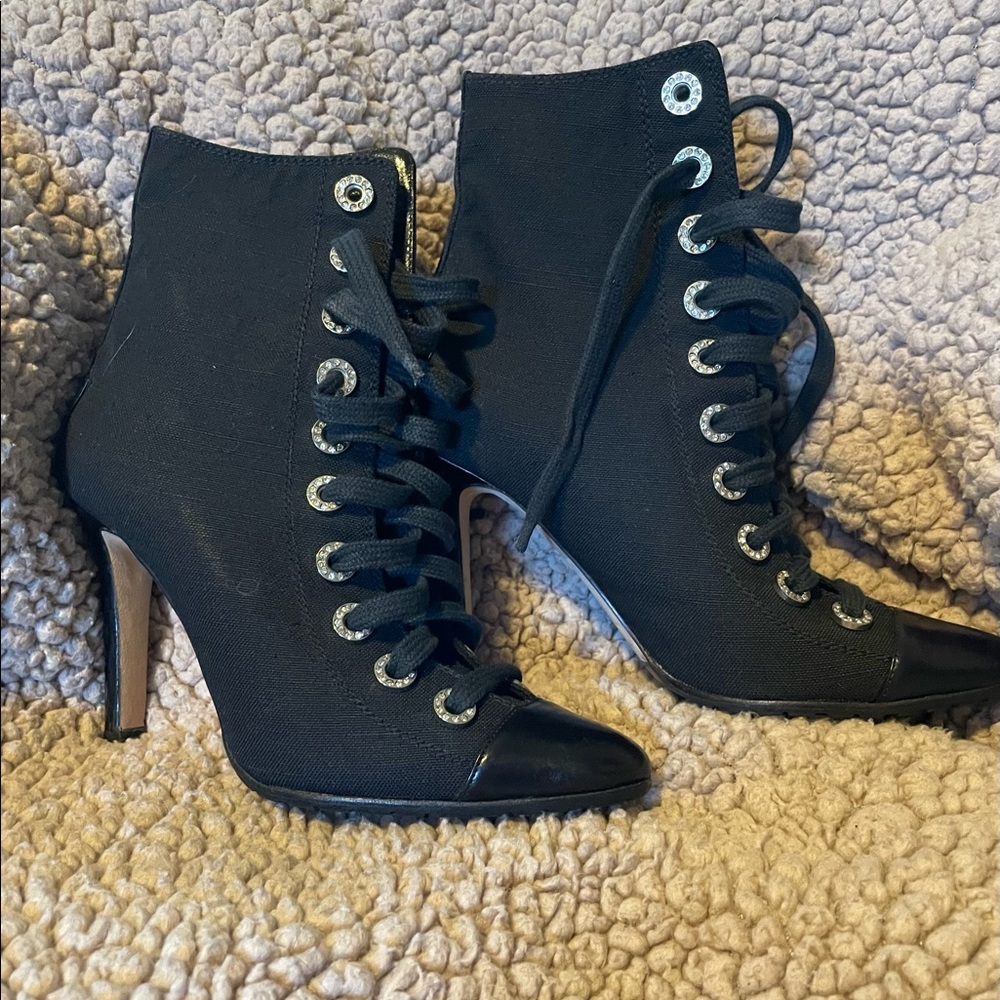 Manolo Blahnik ankle boots with Swarovski crystals. Size 35